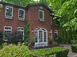SOLD - High End Executive Estate Home on a Beautifully treed 1.5 acres in Goodwood