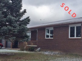 SOLD - Great Bungalow on Large Lot in quiet Coppins Corners (South Uxbridge)